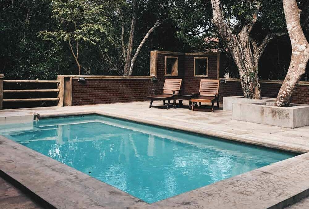 ¿Puedo construir una piscina en mi terreno?