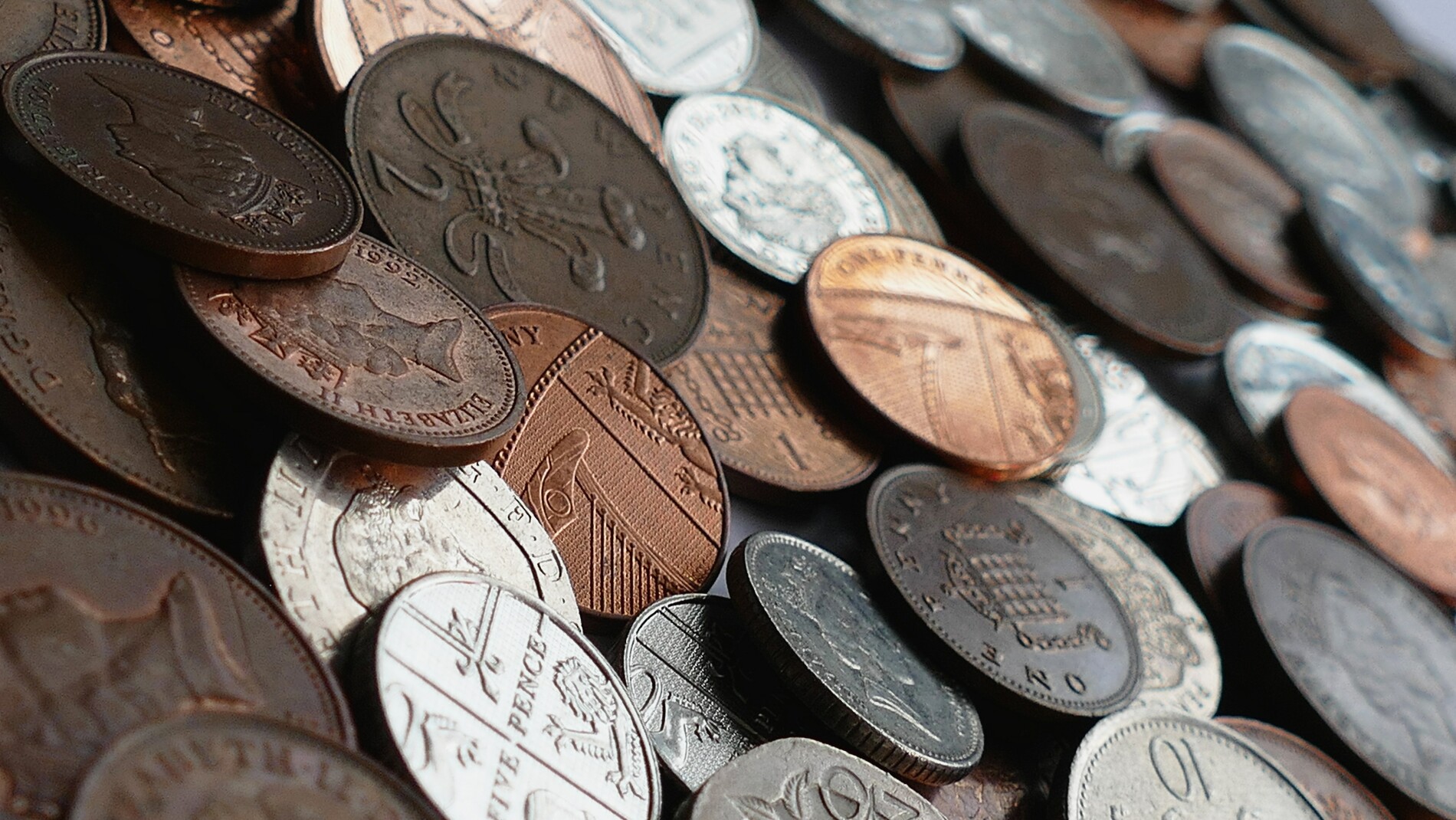 ¿Cuánto pueden valer mis monedas antiguas?