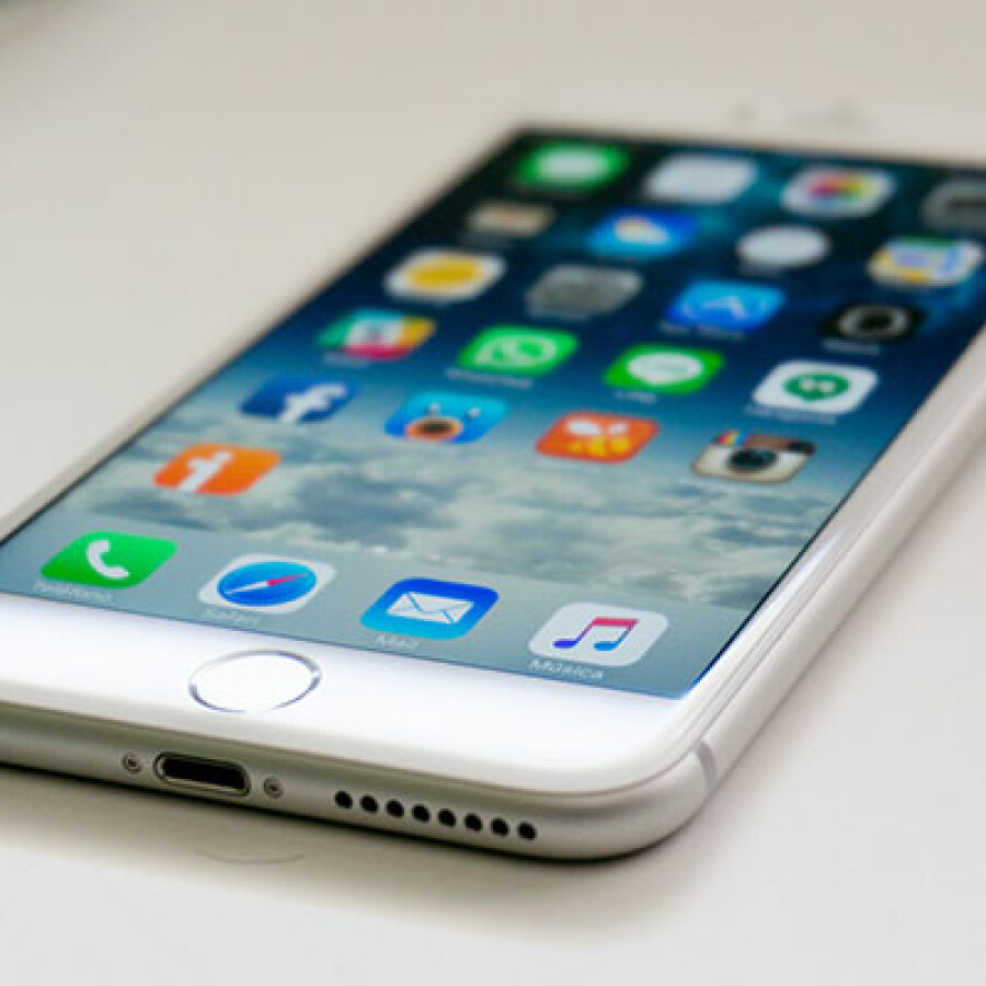 ¿Cuánto vale un teléfono móvil iPhone  6?